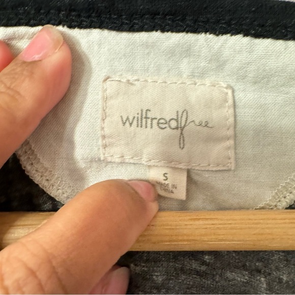 Aritzia Wilfred Free Colorblock Baseball Shirt Women Size S - Picture 5 of 6